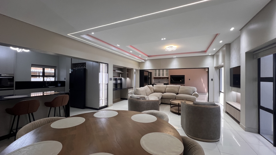 5 Bedroom Property for Sale in Malmesbury Rural Western Cape
